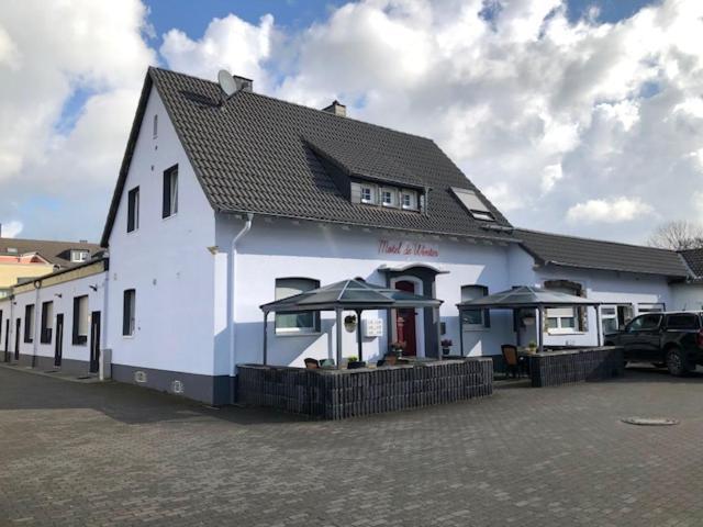 Motel De Winter - Motel - Apartmenthaus - Monteurzimmer Castrop-Rauxel Buitenkant foto